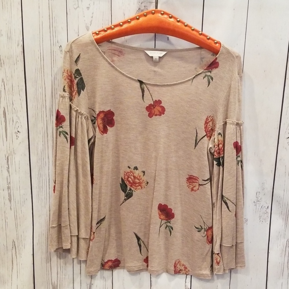 NWOT NEVER WORN Lucky Brand Floral Bell Sleeve Top